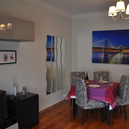 Ferias No Bairro Apartment Lisbon Exterior photo