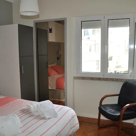 Ferias No Bairro Apartment Lisbon Exterior photo