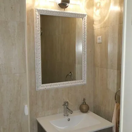 Ferias No Bairro Apartment Lisbon Exterior photo